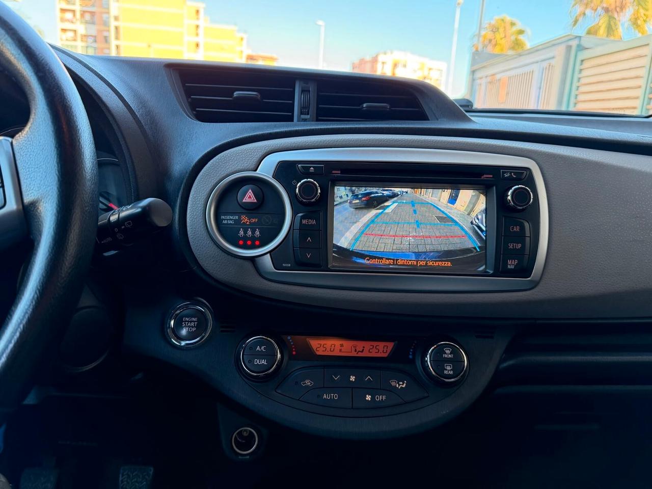 Toyota Yaris 1.4 D-4D 5 porte Lounge Tetto panoramico