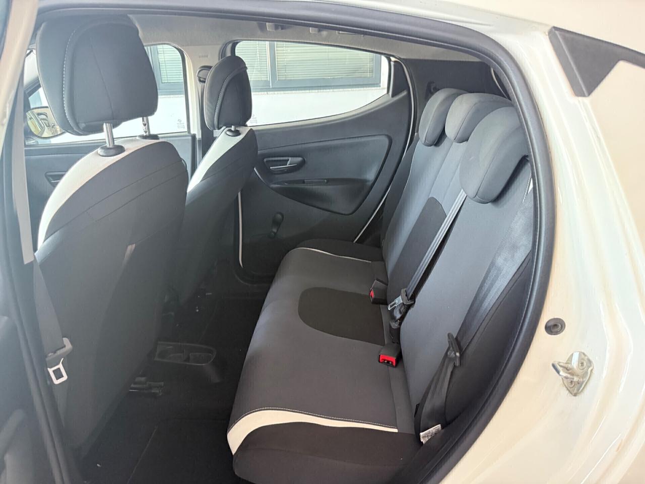 Lancia Ypsilon 1.2 69 CV 5 porte GPL Ecochic Gold