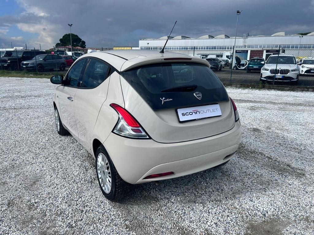 LANCIA Ypsilon III 2015 - Ypsilon 1.2 Gold 69cv my16