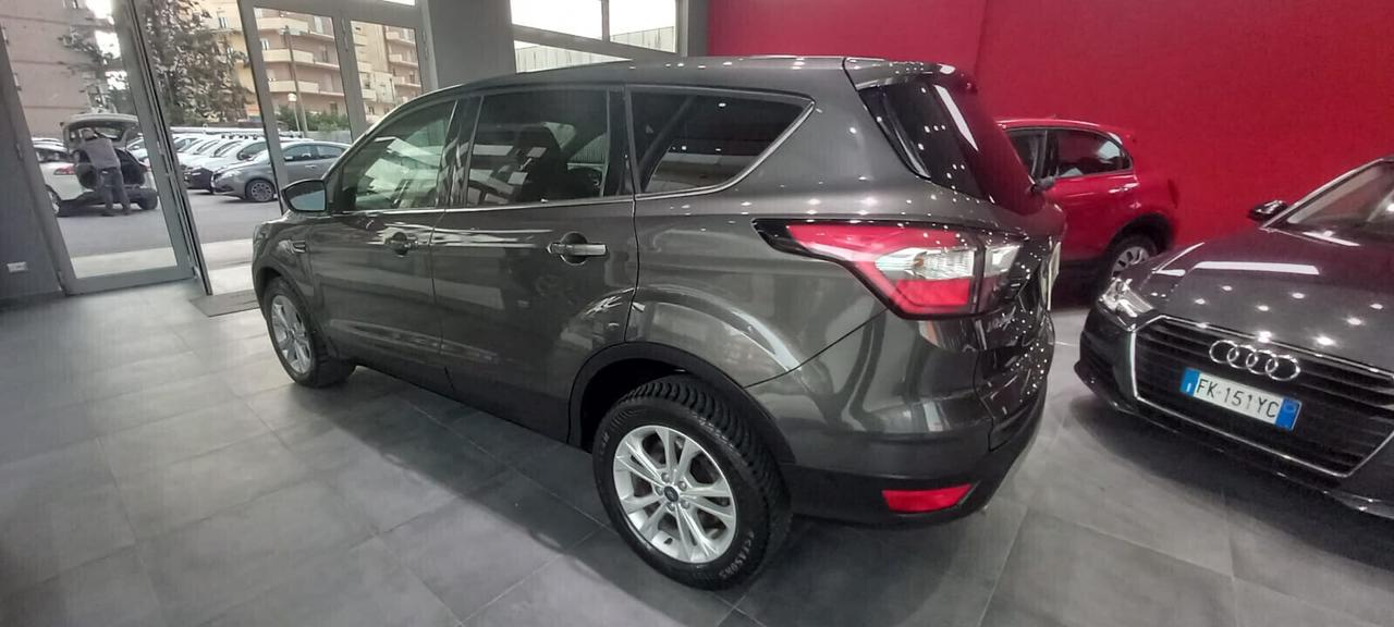 Ford Kuga 1.5 TDCI 120 CV S&S 2WD Powershift Edition