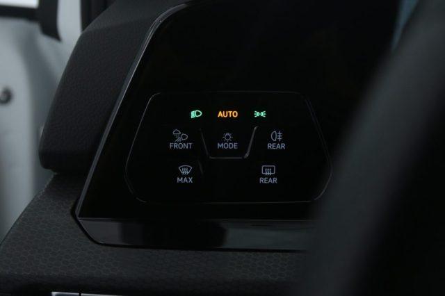 VOLKSWAGEN Golf GTI 2.0 TSI GTI DSG Black Style plus
