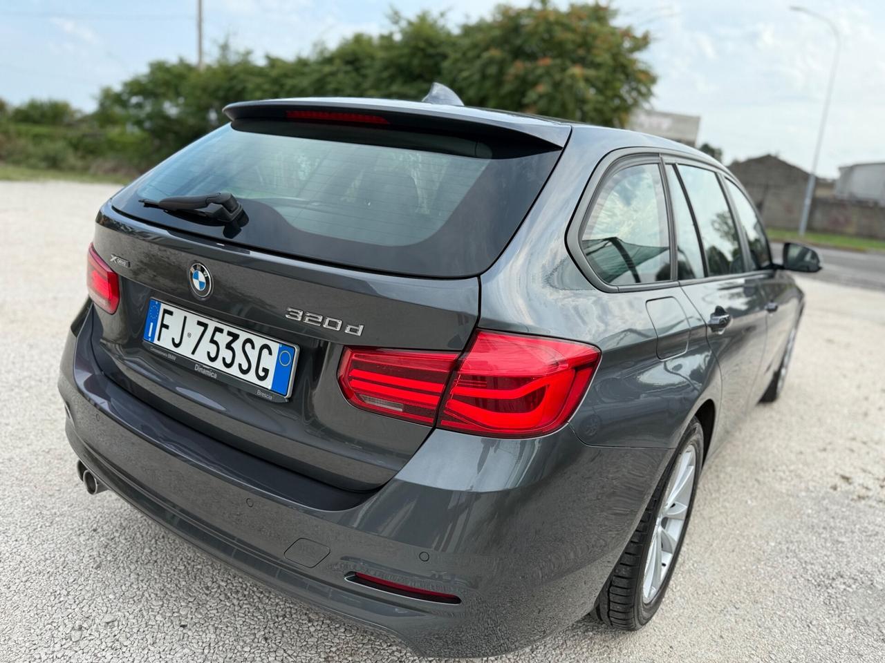 Bmw 320 320d xDrive Touring Sport navi Led Top Uniprop Euro6b
