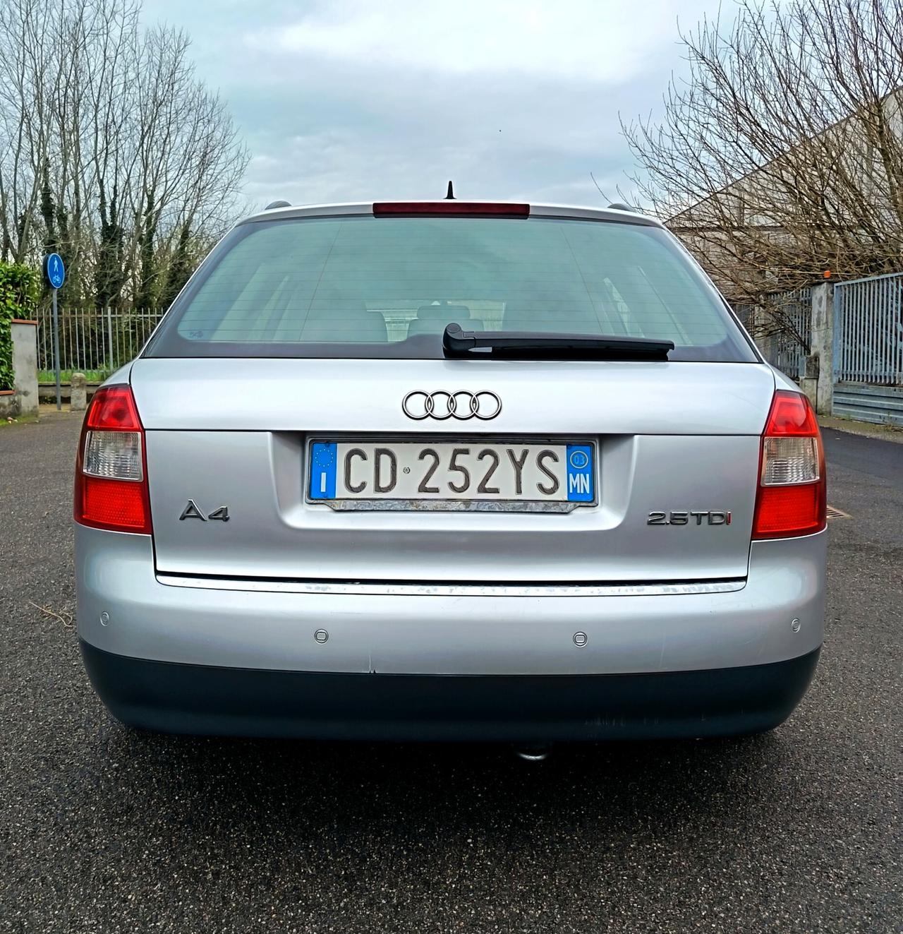 Audi A4 2.5 V6 TDI