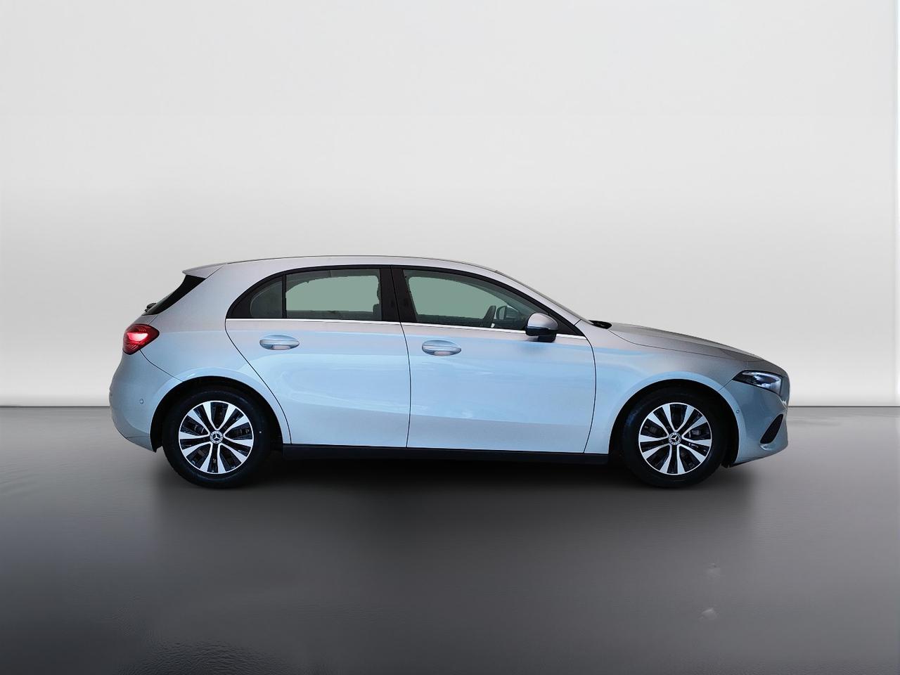 Mercedes-Benz Classe A - W177 2023 - A 180 d Advanced auto
