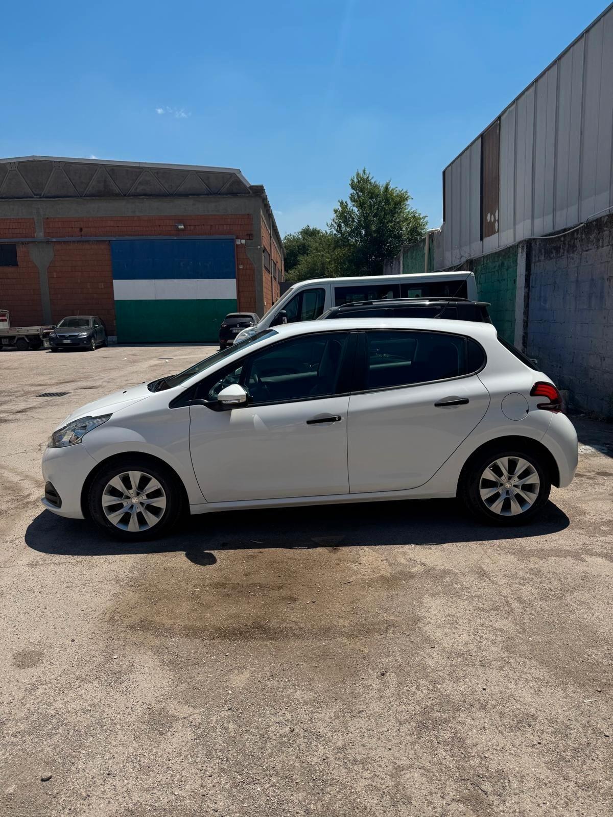 Peugeot 208 I Serie PureTech 68 5P Active