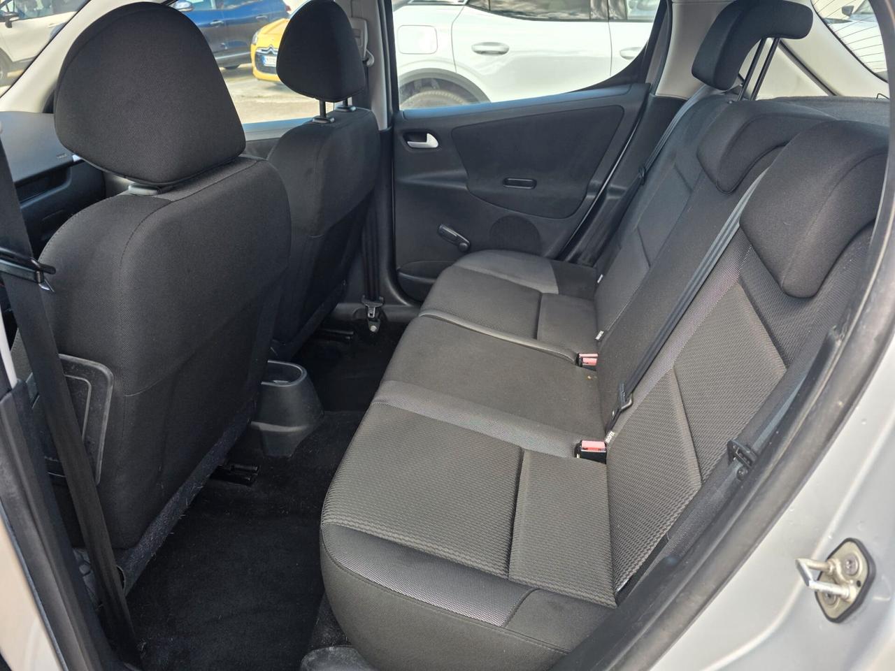 Peugeot 207 1.4 HDi 70CV 5p. X Line