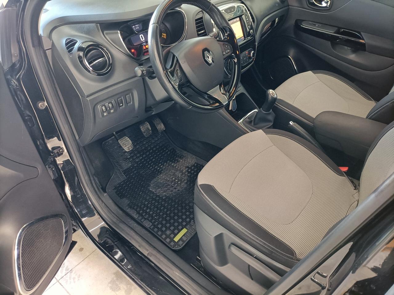 Renault Captur 1.5 dCi 8V 90 CV Start&Stop Energy R-Link 02/2015