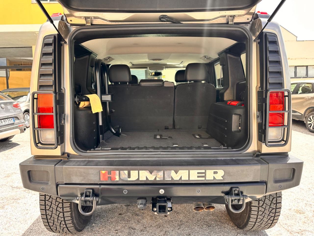 Hummer H2 Station wagon