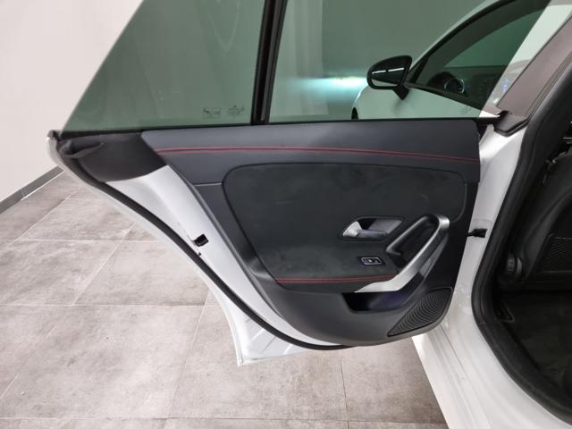 MERCEDES-BENZ CLA 200 d Automatic Shooting Brake Premium