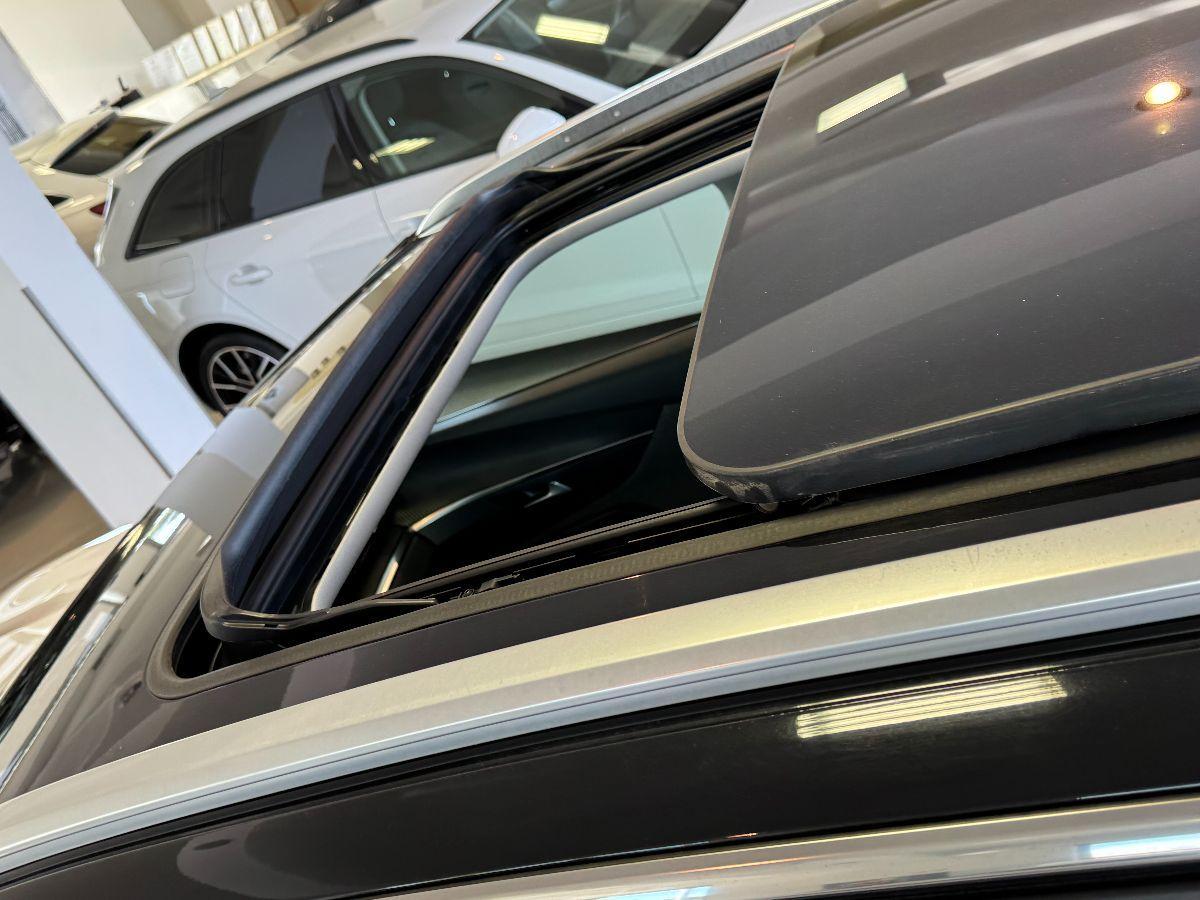 PEUGEOT 3008 1.5 BlueHDi 130 EAT8 Allure Tetto