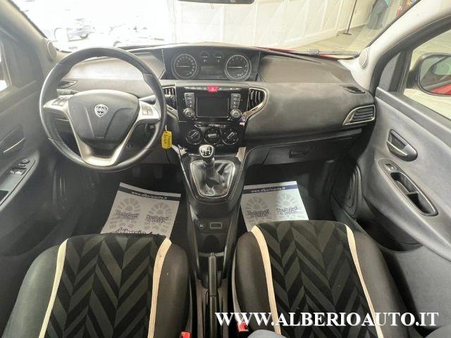 LANCIA Ypsilon 1.2 69 CV 5 porte Gold