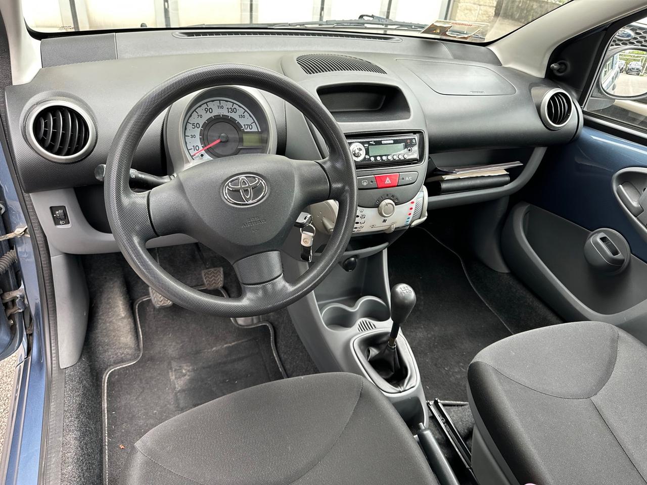 Toyota Aygo 1.0 VVT-i 3p. Sol - 98.000 km Neop.