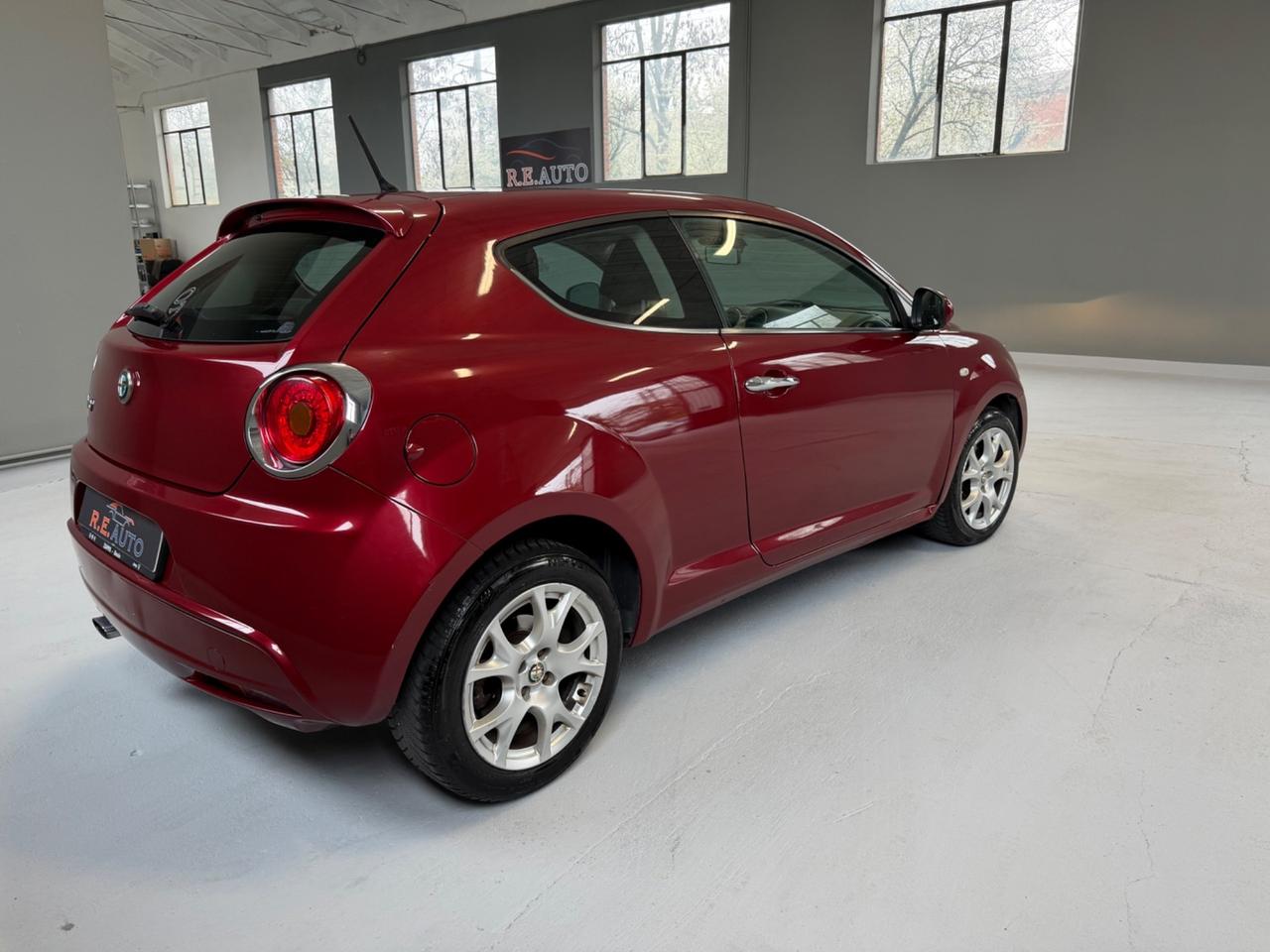 Alfa Romeo MiTo 1.3 JTDm-2 95 CV S&S Distinctive Sport Pack