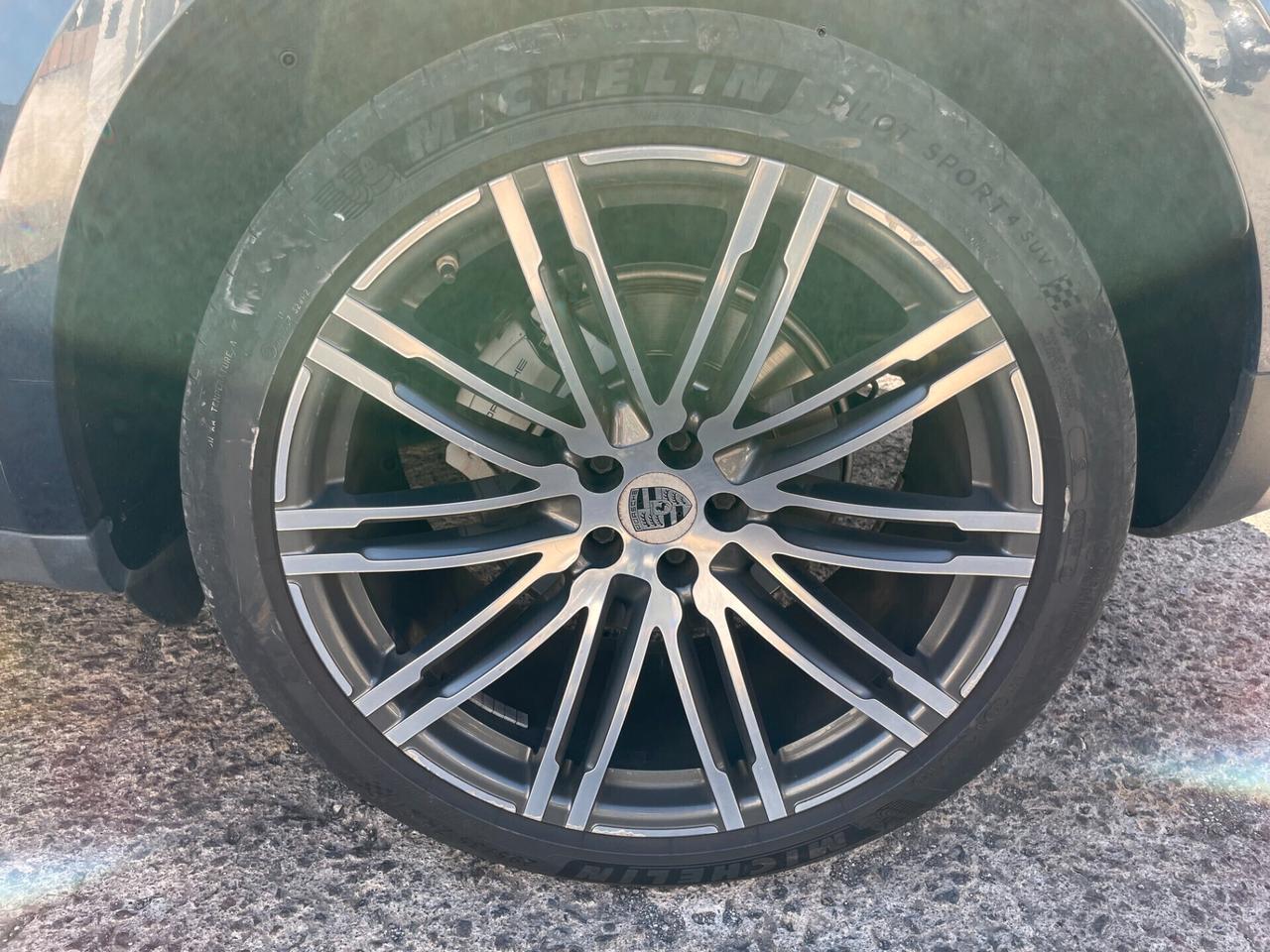 Porsche Macan 3.0 S Diesel 21 crono sport plus