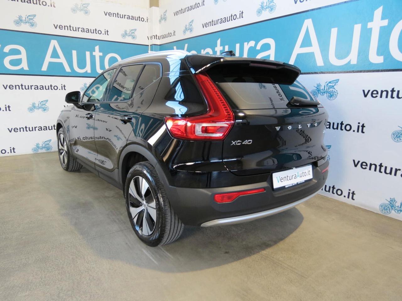 Volvo XC40 T3 Geartronic Momentum Pro