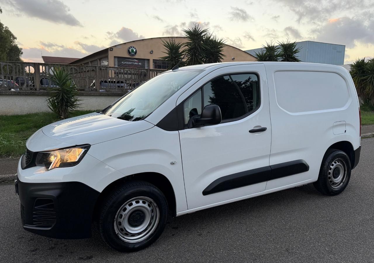 Peugeot Partner BlueHDi 100 S&S PC Furgone Pro