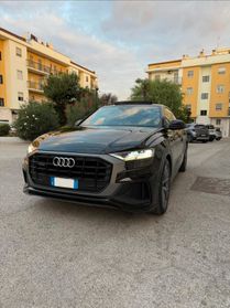 Audi Q8 50 TDI 286 CV quattro tiptronic Sport