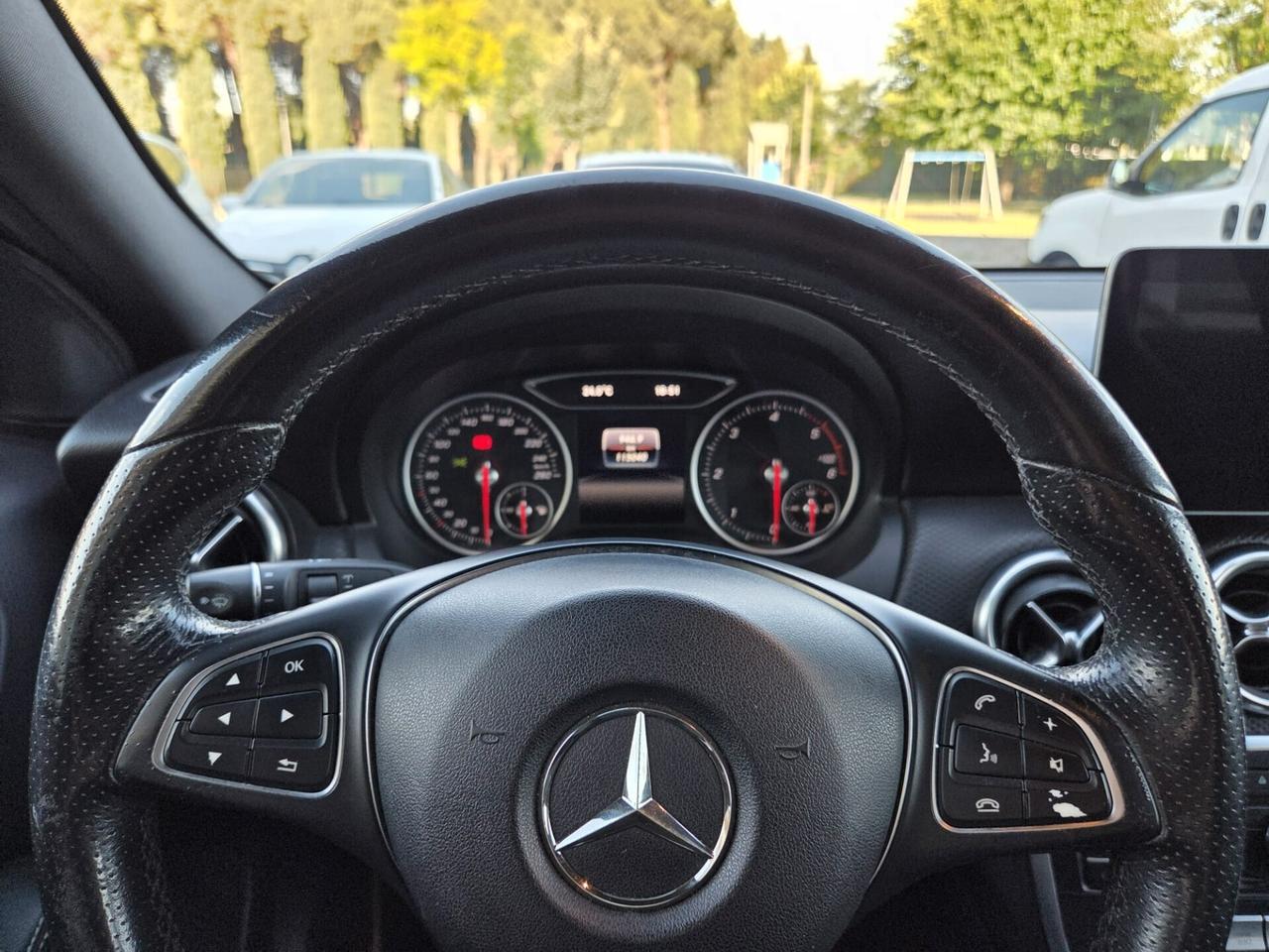 Mercedes-benz A 180 d Premium