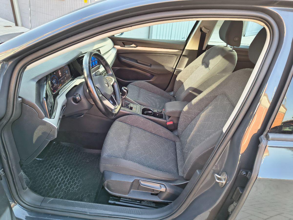 VOLKSWAGEN - Golf - Variant 2.0 TDI SCR Style