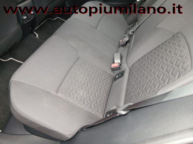 TOYOTA Corolla Touring Sports 1.8 Hybrid Business Tech