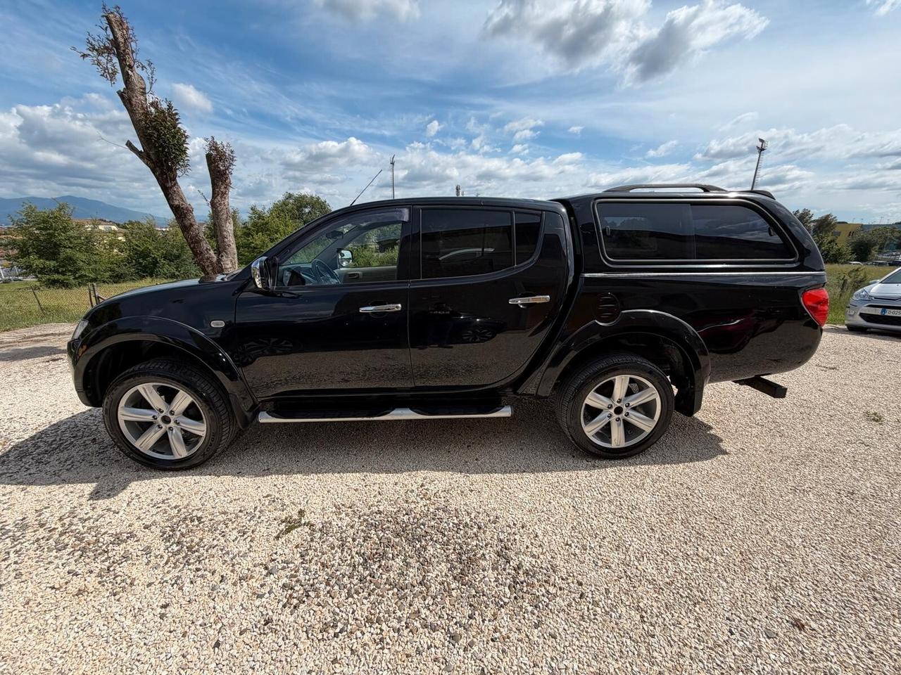 Mitsubishi L200 Gancio Traino Perfetto Full Optional
