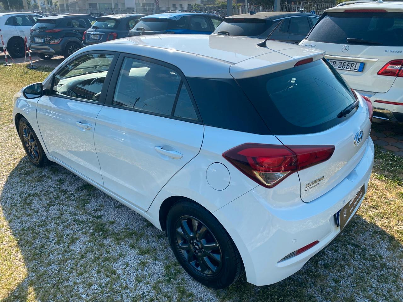 HYUNDAI - i20 - 1.2 GPL 5p. Blackline - NEOPATENTATI - FINANZIABILE - PERMUTE