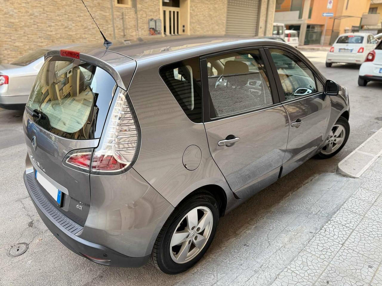 Renault Scénic XMod 1.5 dCi 110CV Limited/FULL LED/GOMMATA