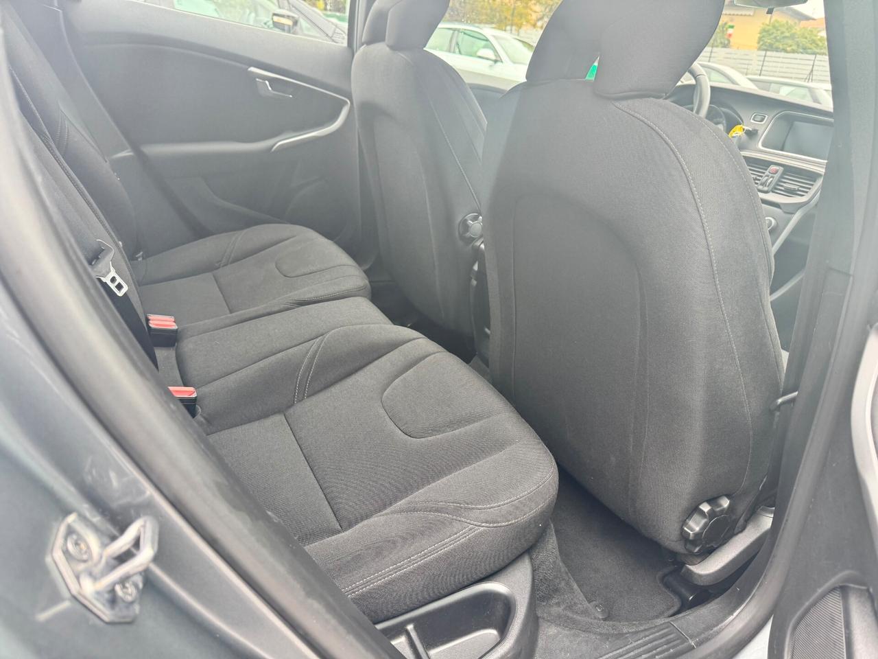 Volvo V40 Cross Country D2 Business Plus
