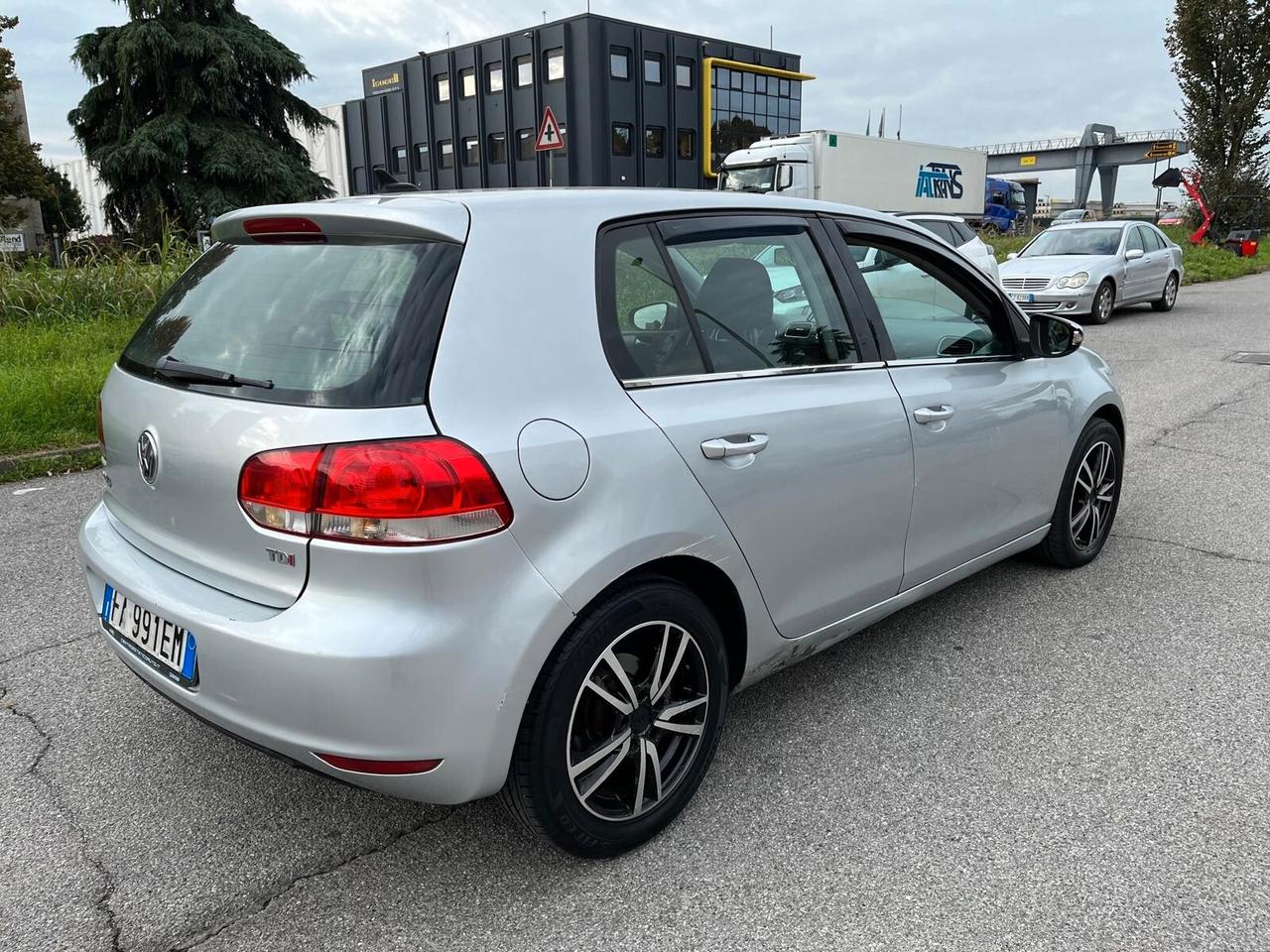 Volkswagen Golf 1.6 TDI DPF 5p. Highline