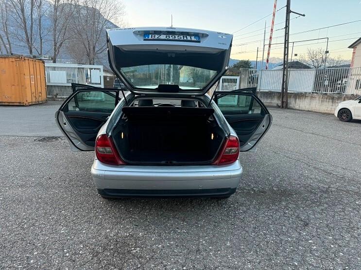 Citroen C5 2.0 HDi cat Exclusive