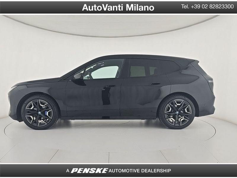 BMW iX xDrive50 Pacchetto Sportivo