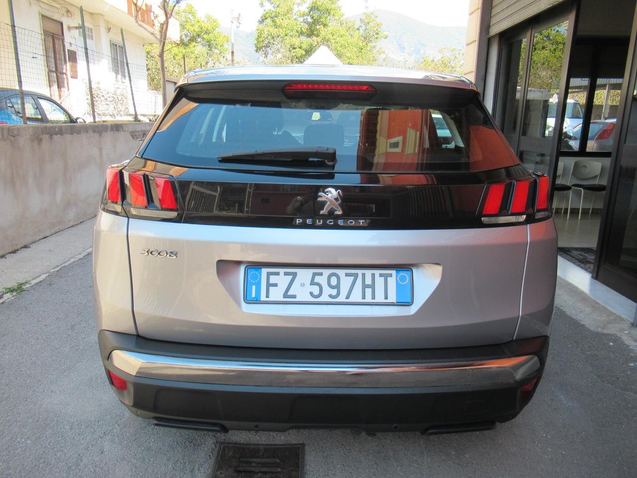 Peugeot 3008 BlueHDi 130 S&S Business