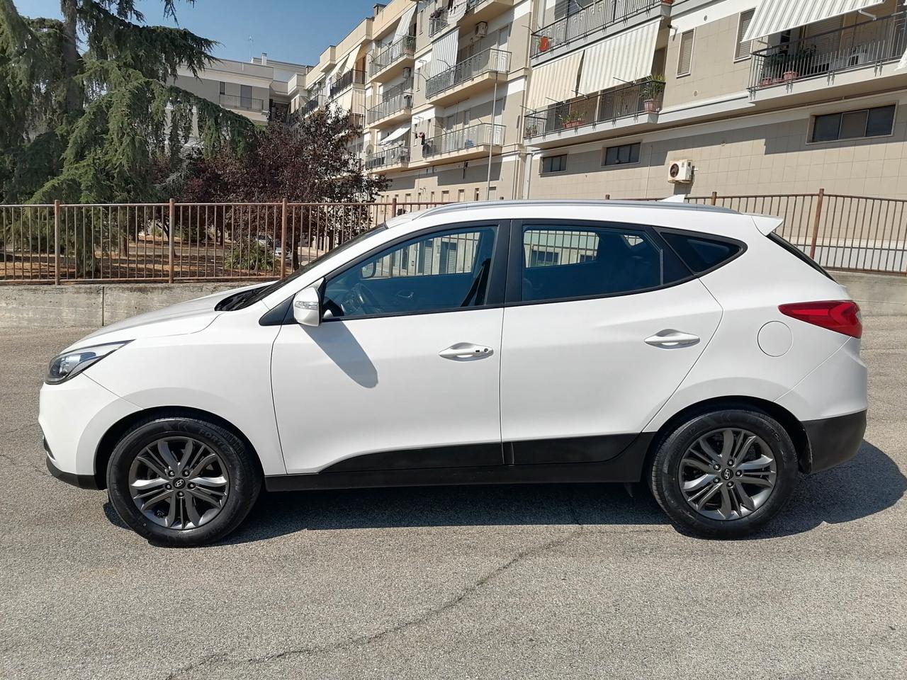 Hyundai iX35 1.7 CRDi 2WD Xpossible 2014