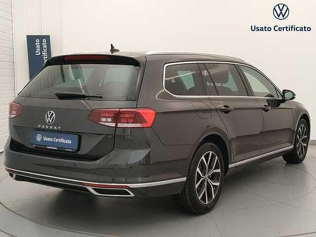 Volkswagen Passat 8ª serie Variant 2.0 TDI SCR EVO DSG Executive