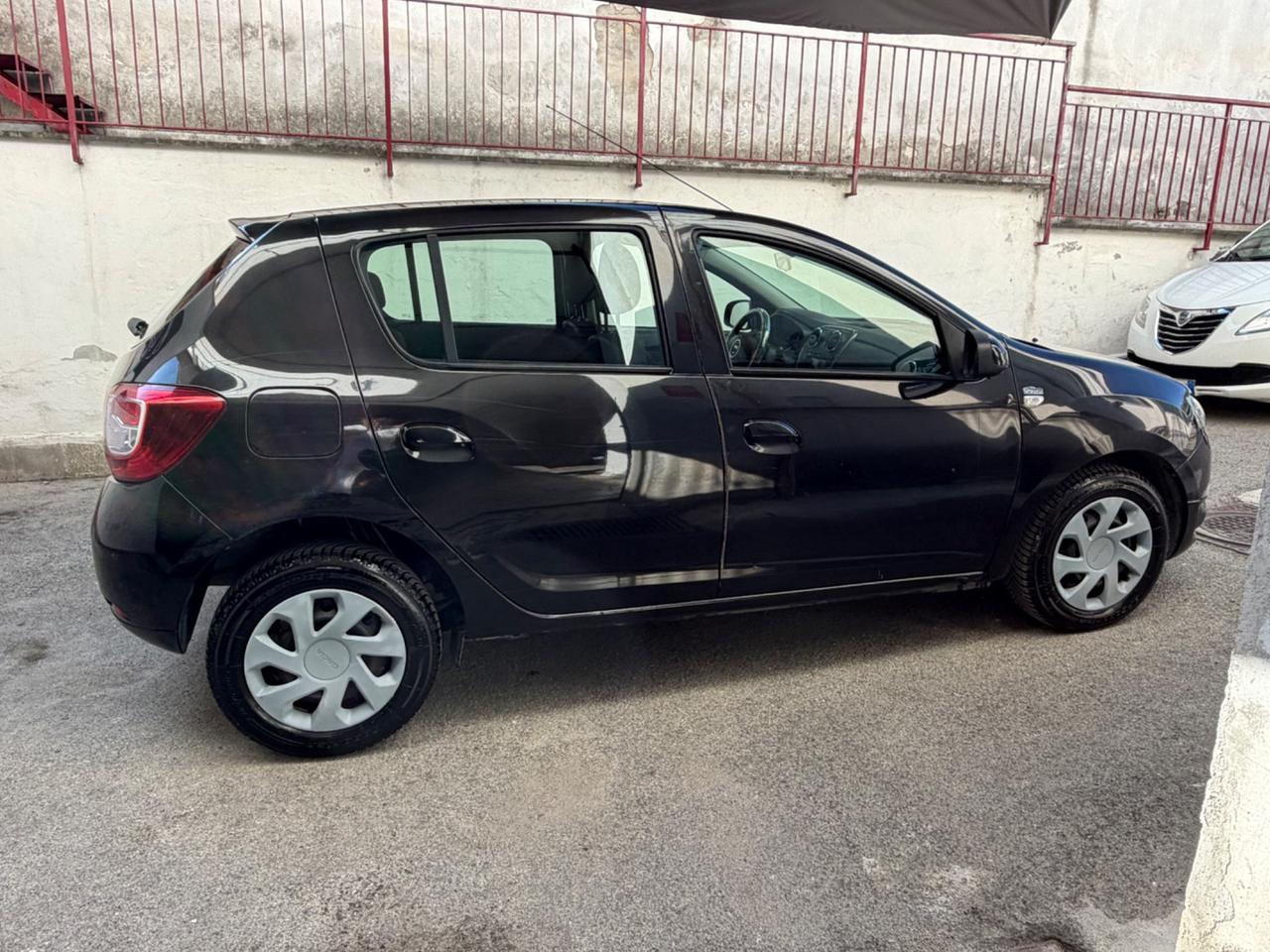 Dacia Sandero Laureate