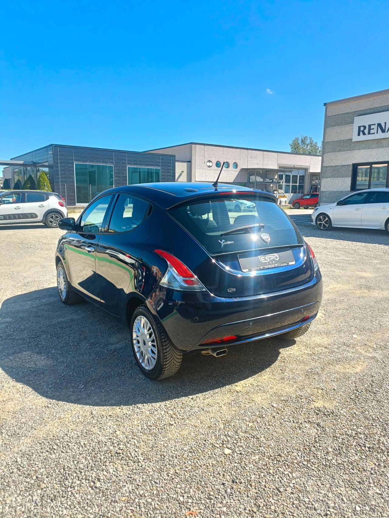 Lancia Ypsilon 1.3 MJT 16V 95 CV 5 porte S&S Silver
