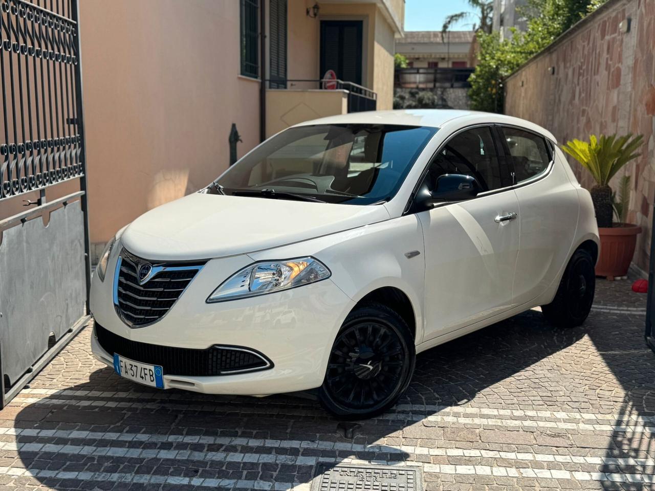 Lancia Ypsilon 1.2 69 CV 5 porte GPL Ecochic Elle