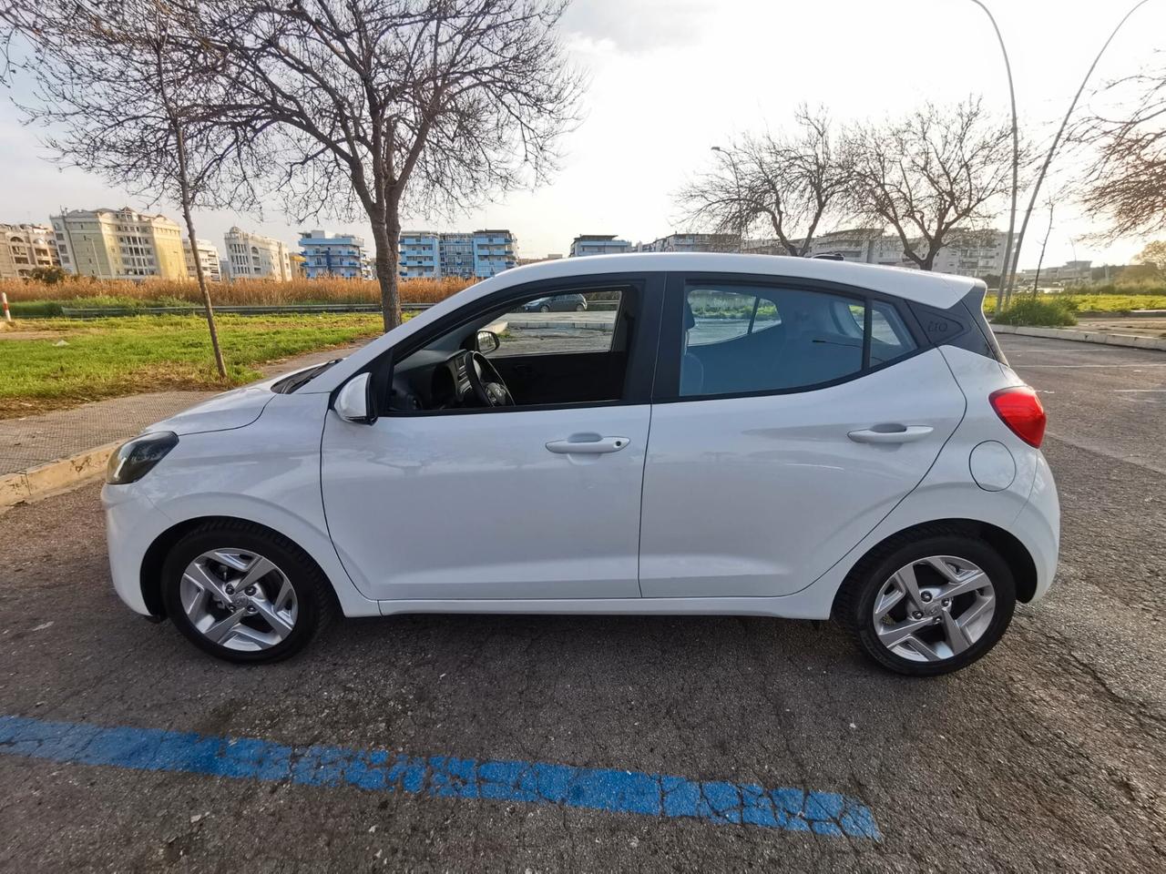 Hyundai i10 1.0 MPI Tech A/T solo km.39000