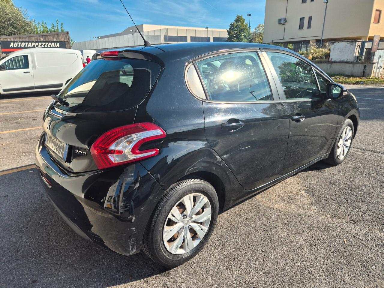 Peugeot 208 1.2 VTi 82 CV 5 porte Access