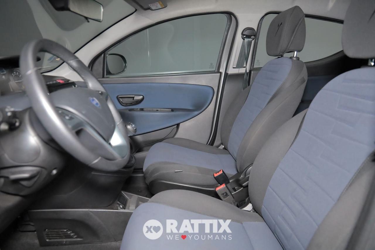 Lancia Ypsilon 1.0 Firefly Hybrid 70CV Platino
