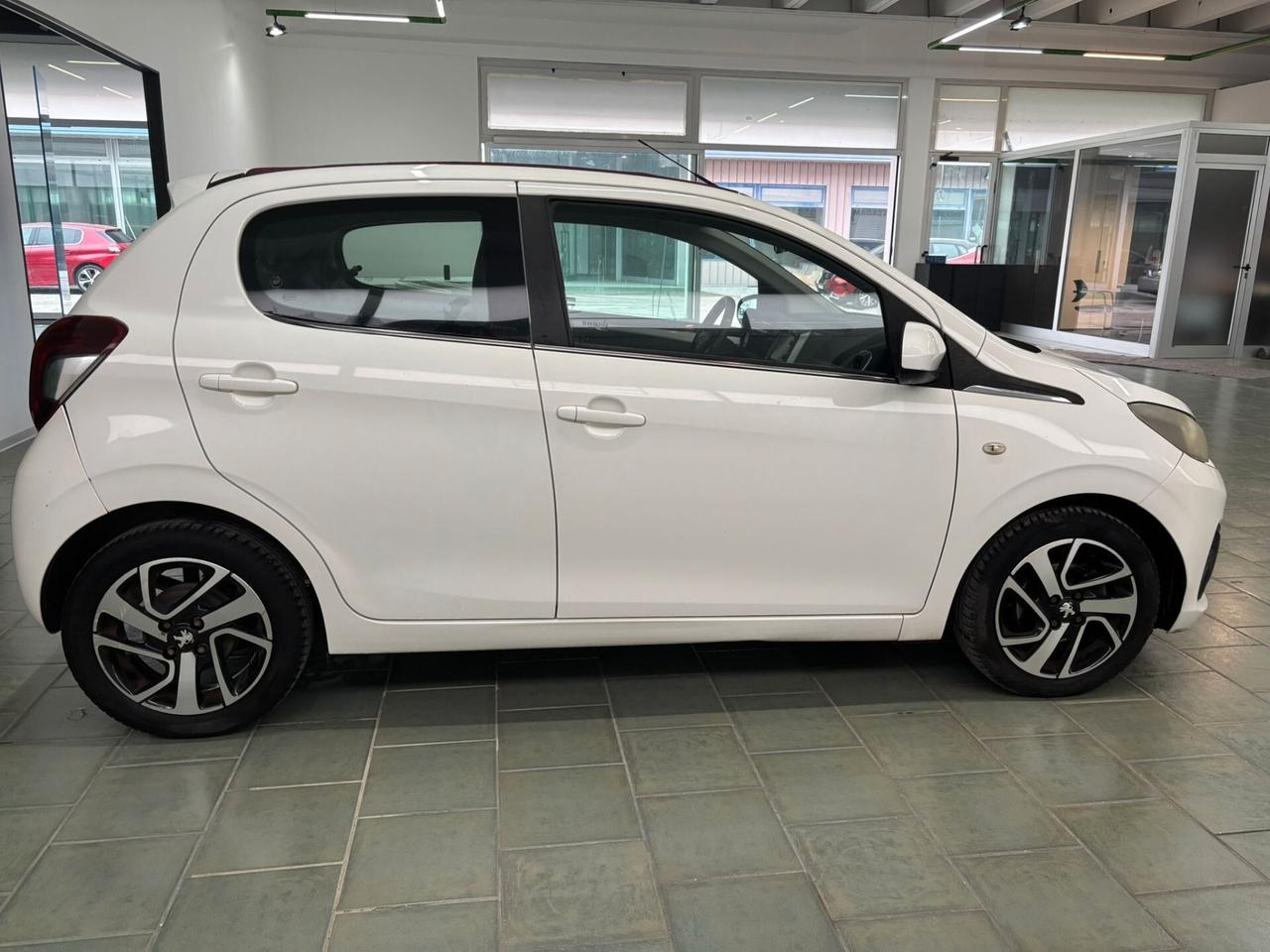 Peugeot 108 VTi 68 5 porte Allure
