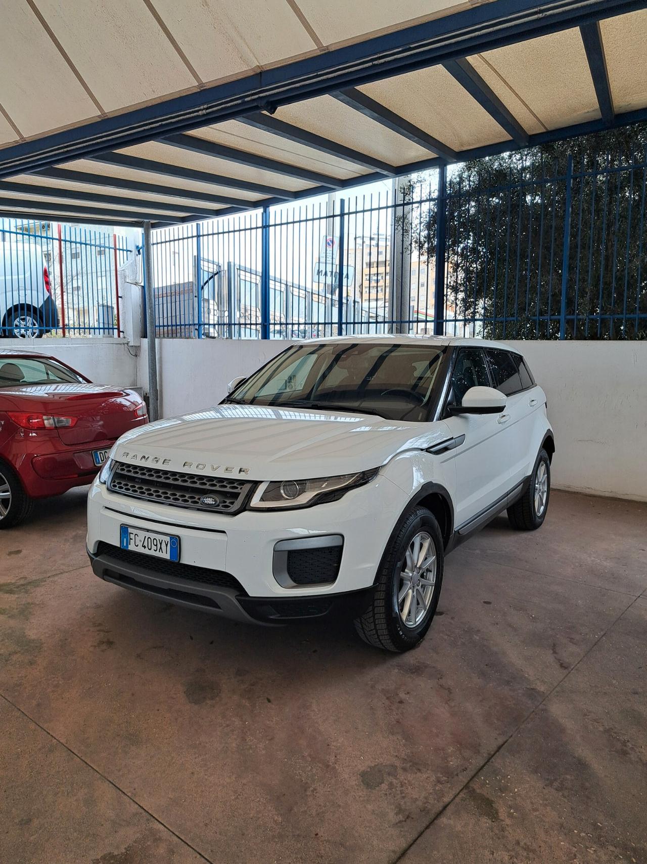 Land Rover Range Evoque 2.0 TD4 150 CV 5p. PURE