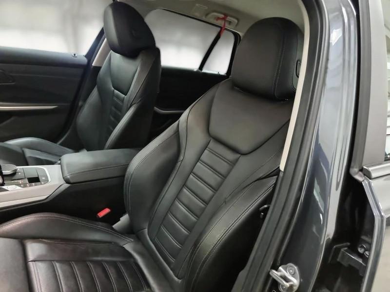 BMW 320 xDrive 48V Business Advantage Touring aut