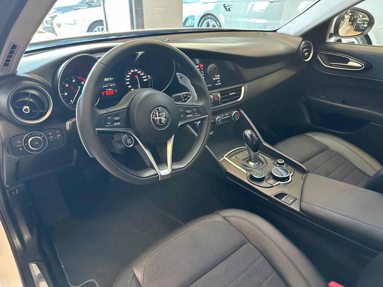 Alfa Romeo Giulia 2.2 Turbodiesel 150 CV AT8 Super PARI AL NUOVO