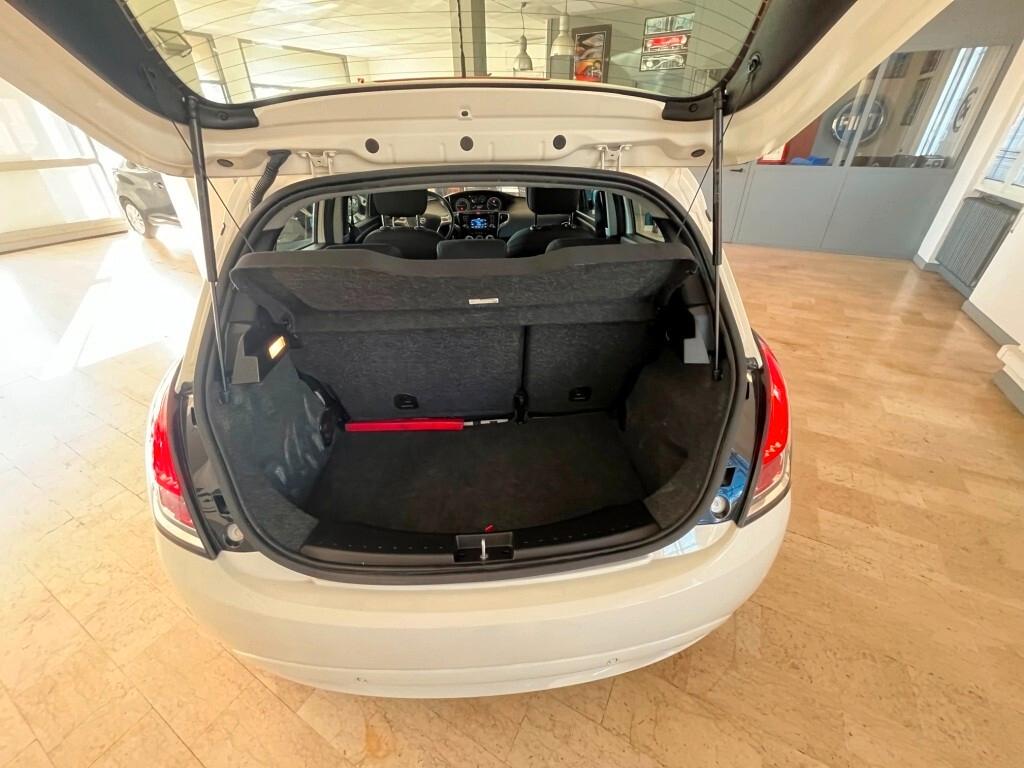 Lancia Ypsilon 1.2 69 Cv 5p Benzina