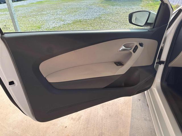 VOLKSWAGEN Polo 1.2 TSI DSG AUTOMATICA Highline OK NEOP POCHI KM