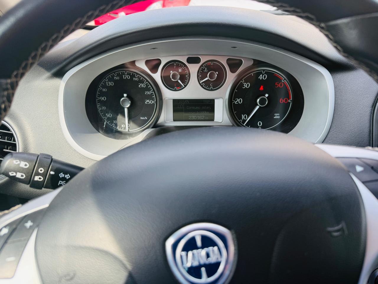 Lancia Delta 1.6 MJT DPF Gold