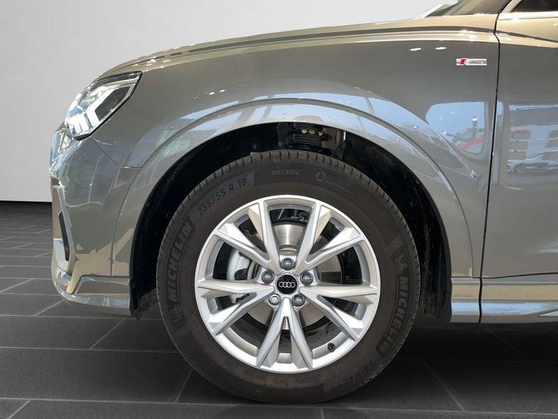 Audi Q3 35 TFSI S tronic S line Led Matrix Camera 18"