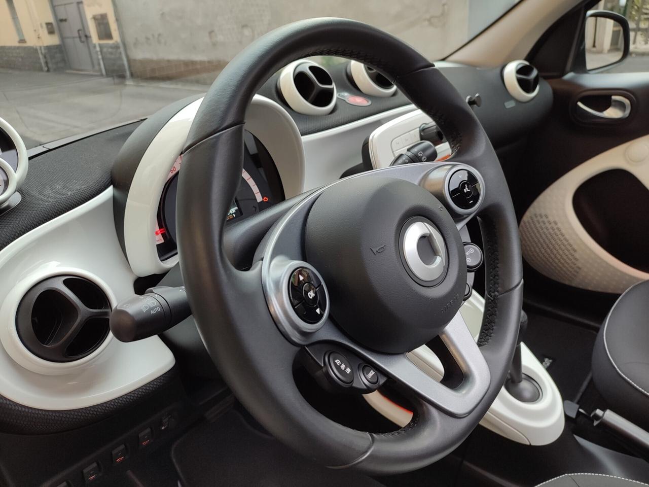 Smart ForFour 70 1.0 aut. Cabrio Assist Frenata/Corsia