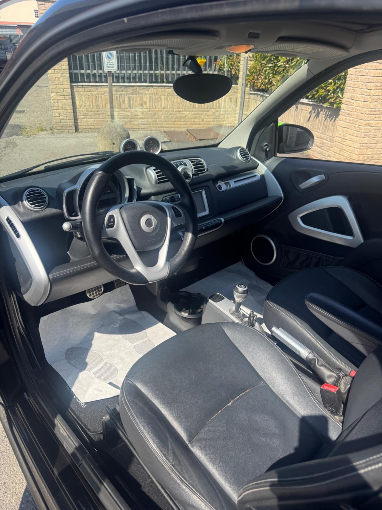 Smart ForTwo 1000 75 kW cabrio BRABUS Xclusive
